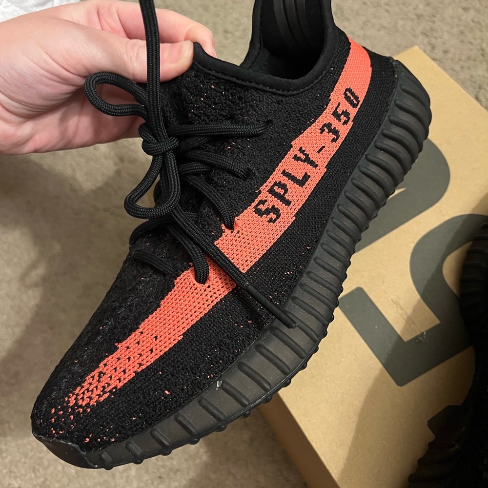 Yeezy Boost 350 V2